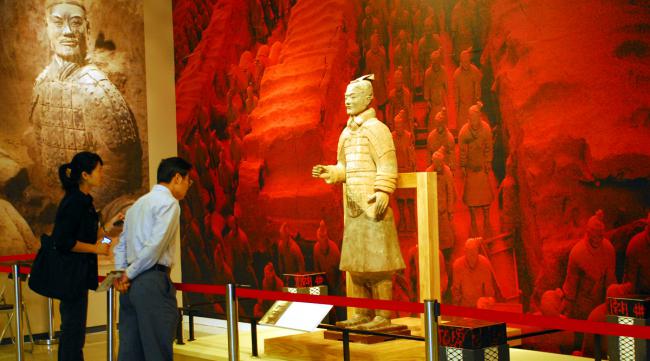 秦始皇的哪些措施对以华夏为主体的中华民族的形成起了重要的作用