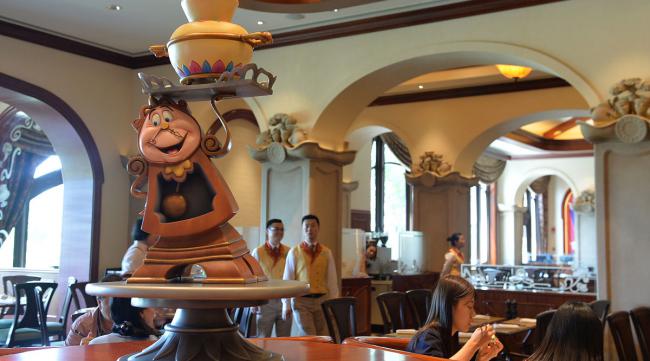 上海迪士尼乐园内最好吃的餐厅是哪家