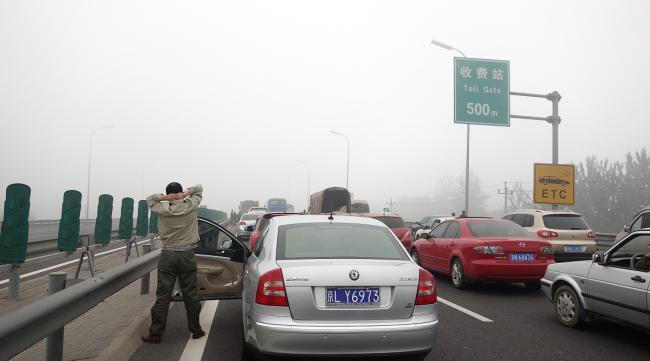 外地车从武汉下高速需要什么手续