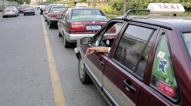 外地人可以在上海开专车吗