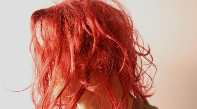 染红头发爆顶怎么补救呢