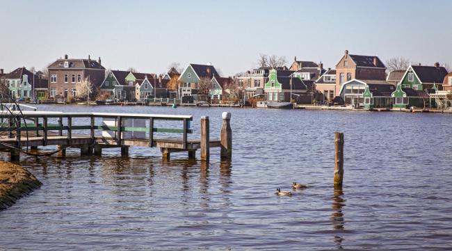 介绍荷兰的水之国的景致作文