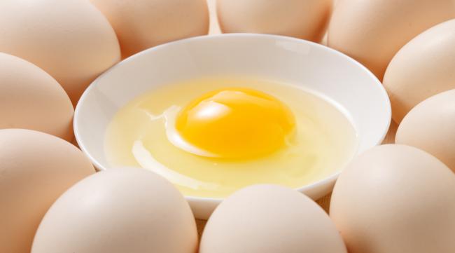 中老年男性一天吃几个鸡蛋为好呢