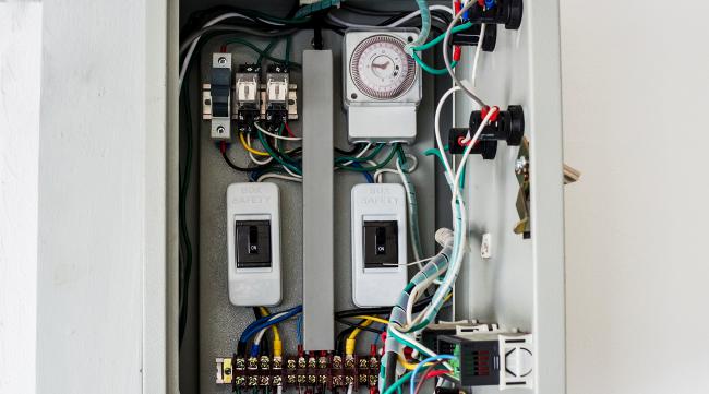 380电压电闸门怎么接线图