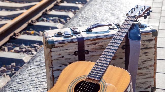 吉他到底可不可以带上火车去