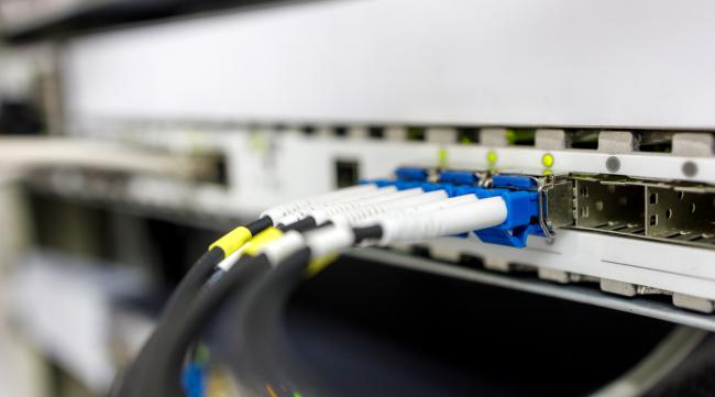 该怎么接网络光纤呢