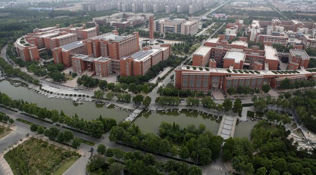 扬州大学属于哪个区哪个镇