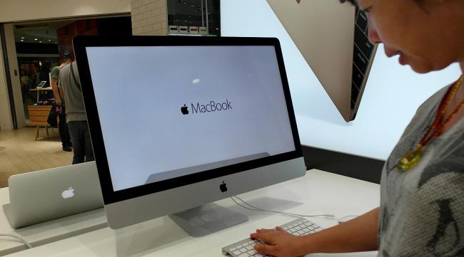 苹果电脑怎么一买回来就有密码了