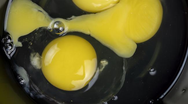 做鸡蛋汤如何将鸡蛋打碎吃