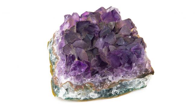 天然水晶石全彩是什么原因呢