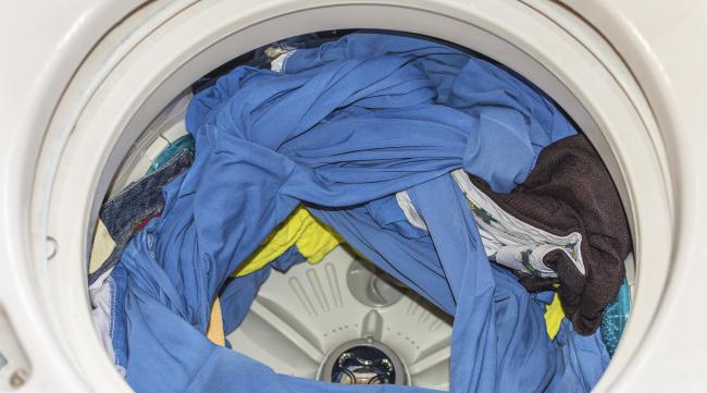 洗衣机会把衣服洗坏吗视频