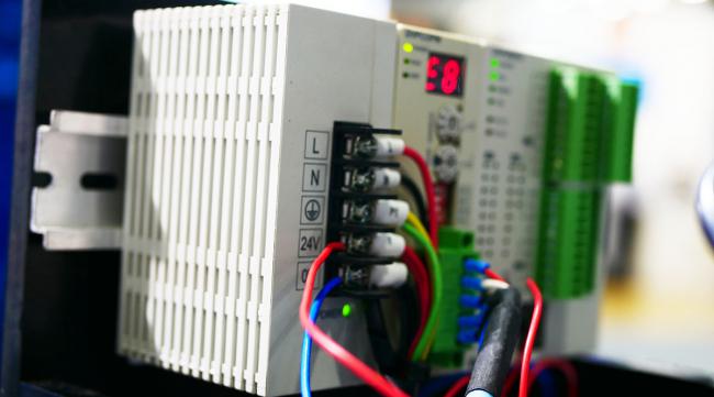 变频器输出电压低怎么解决