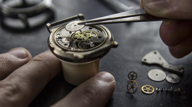 如何在工厂定制自己设计的手表呢