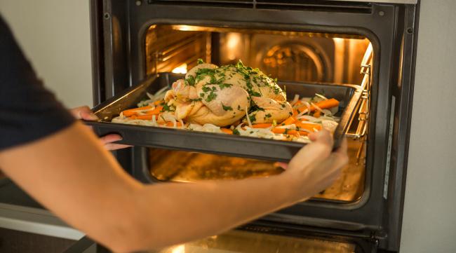 电烤箱如何加热饭菜的步骤