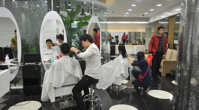 现在的美发店应该怎么做生意呢