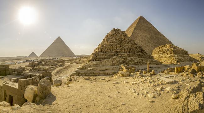 古埃及国王与金字塔有什么关系