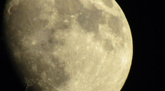 怎样才能拍出超级震撼的满月照