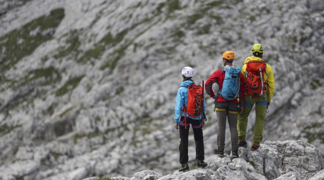 为什么登山客被叫驴友呢