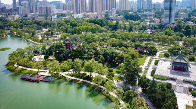 西安兴庆公园属于哪个区