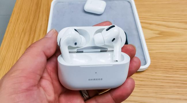 苹果13耳机原装正品怎么看型号