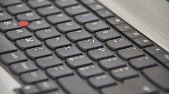苹果笔记本键盘灯怎么打开