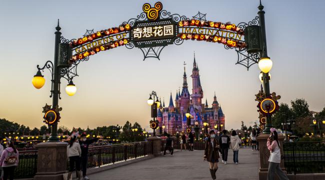迪士尼在上海哪个街道