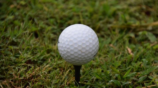 高尔夫两层球和三层球的区别