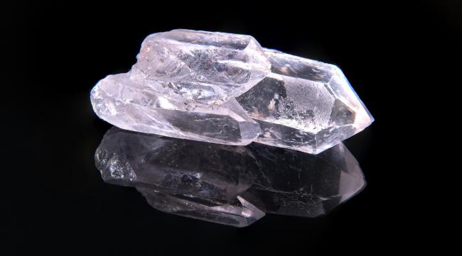 天然水晶有哪些特点呢