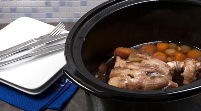 电压力锅煲汤和炖肉区别