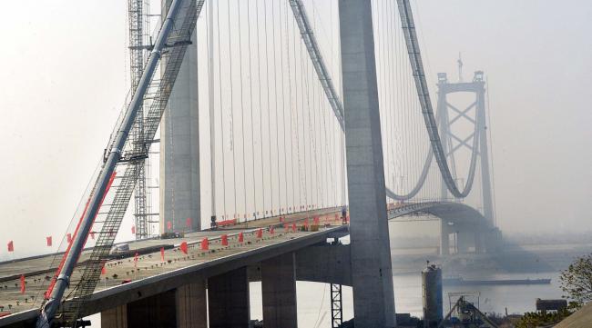 长江大桥的建设要经过哪些程序呢